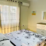 아파트 Albis 1 티라나
